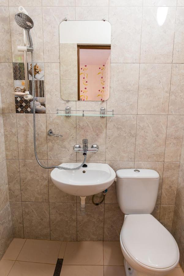 Center Walking Apartment And Room Bucureşti Ngoại thất bức ảnh