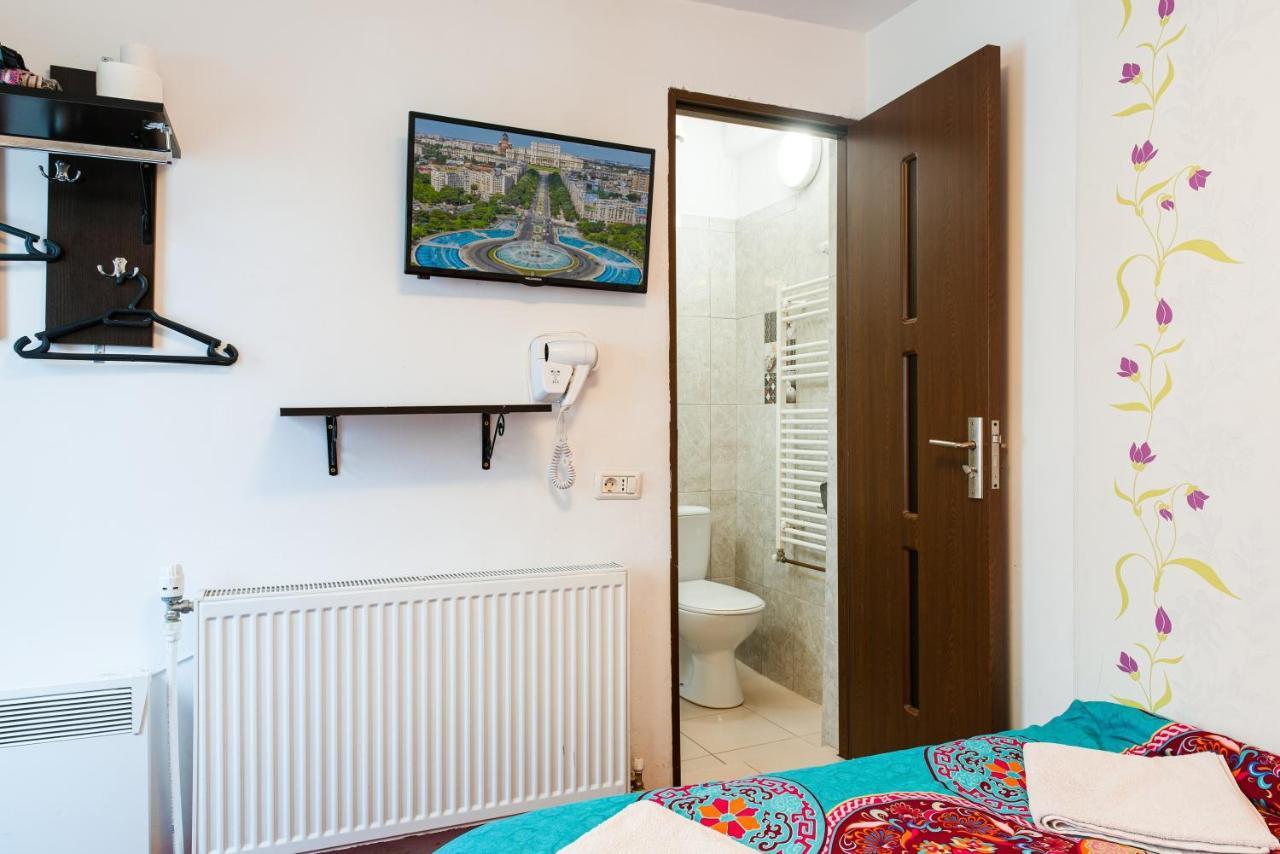 Center Walking Apartment And Room Bucureşti Ngoại thất bức ảnh